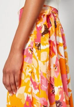 Yassunrise Wrap Skirt - Wikkelrok - Orange 11 Yassunrise Wrap Skirt - Wikkelrok - Orange -Yas 7e7e5b99f1554b11ab60c73d037d66af