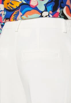 YAS Zimsa Flared Pant Celeb - Broek - Star White -Yas 7e91e2e59a1048e2aca4fad905a6afe8