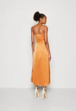 Yasathena Strap Slit Long Dress Celeb - Cocktailjurk - Orange -Yas 7fc79eac38c64029ba7eb118082c8d3c
