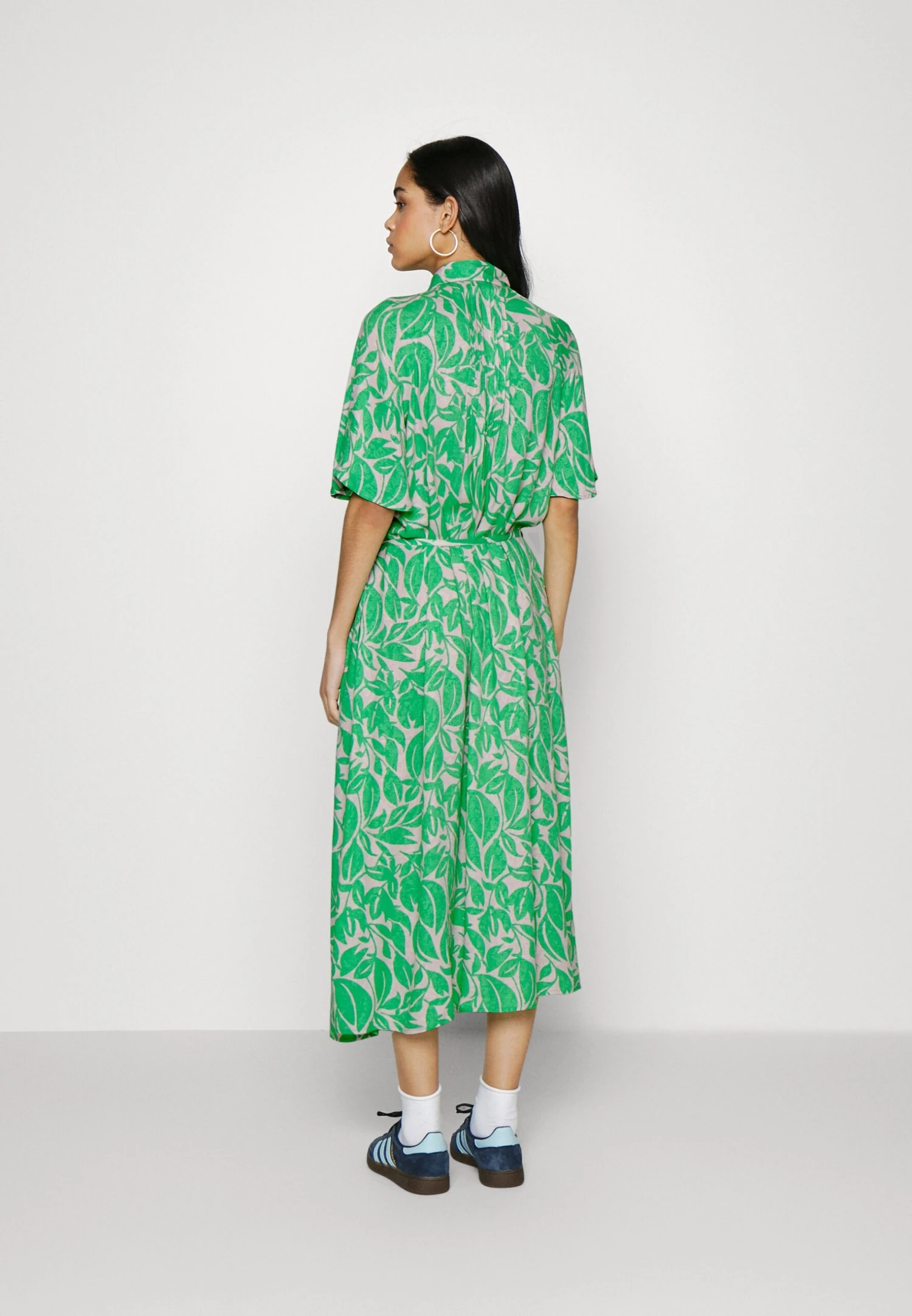 YAS Lefira 2/4 S Noos - Jurk - Irish Green 5 YAS Lefira 2/4 S Noos - Jurk - Irish Green - Afbeelding 3