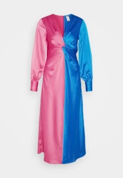 Yasvanessa V Neck Long Dress - Cocktailjurk - Phlox Pink/Princess Blue -Yas 84392c159e594fbe9a438be176411eb6