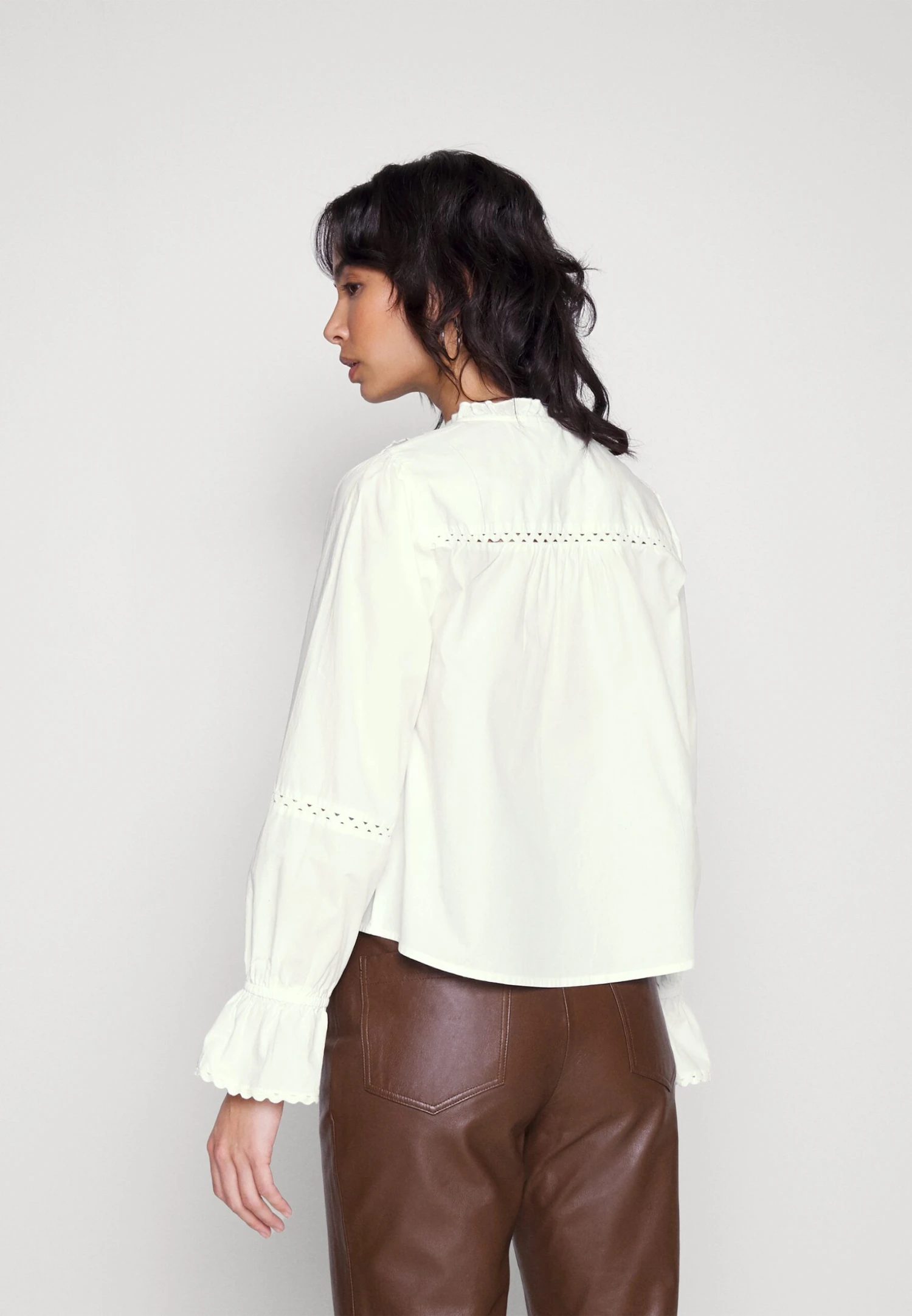 Yasscarla - Overhemdblouse - Star White 5 Yasscarla - Overhemdblouse - Star White - Afbeelding 3