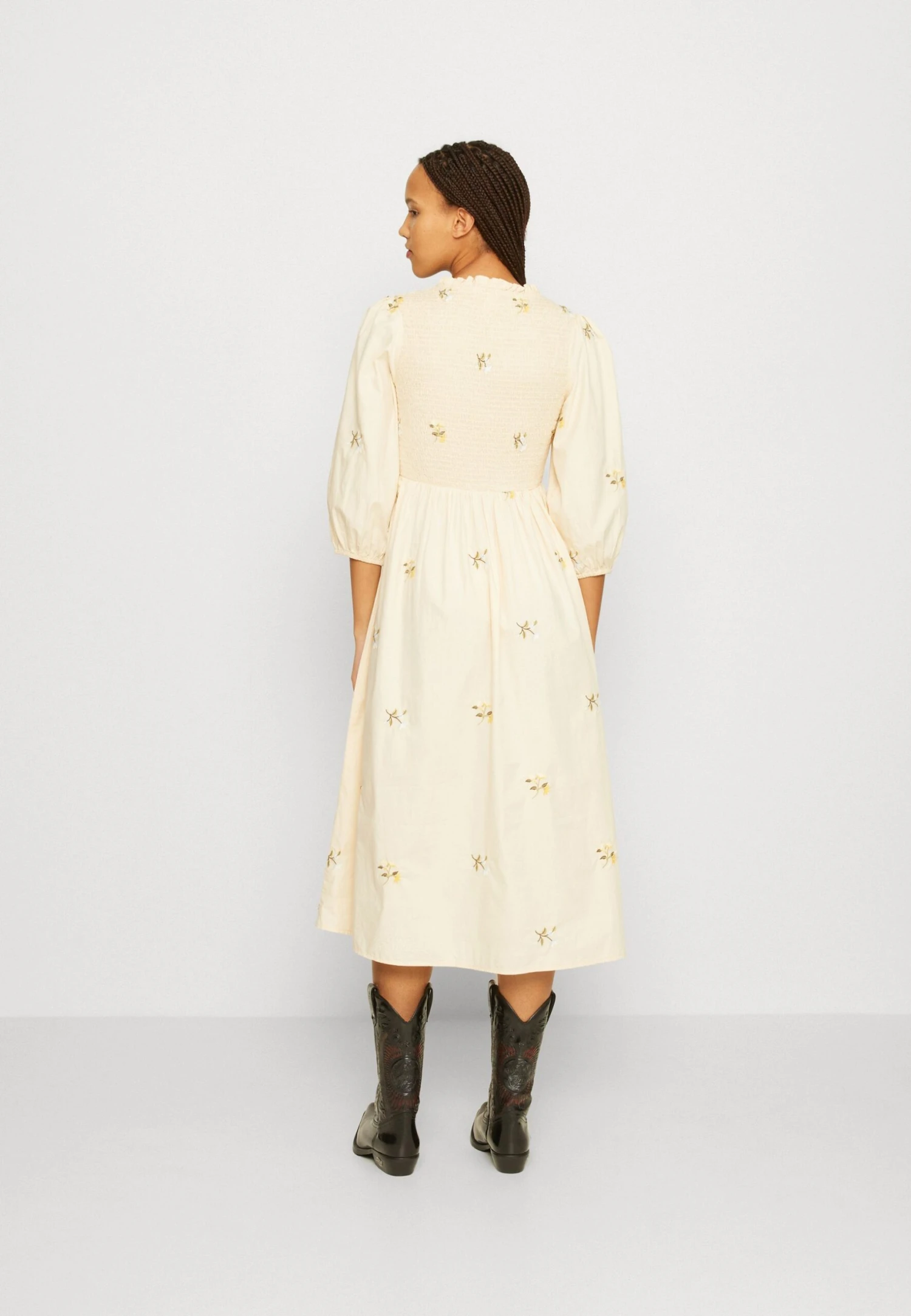 YAS Jubel Midi Dress - Jurk - Macadamia 5 YAS Jubel Midi Dress - Jurk - Macadamia - Afbeelding 3