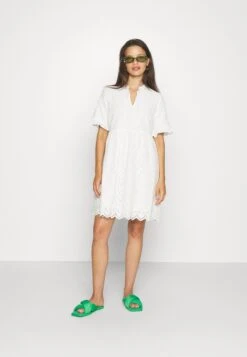 Yasholi Short Dress - Jurk - Star White 9 Yasholi Short Dress - Jurk - Star White -Yas 887563a9c46e4adda5df460979eee845