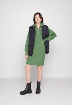 Yasdalma Zip Dress - Gebreide Jurk - Loden Frost 9 Yasdalma Zip Dress - Gebreide Jurk - Loden Frost -Yas 8c543eb6f8264961ad96c620191b18da