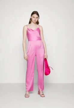 Yas -Yas 8e22c3a9c06b4bbf87eb0261541a46ec