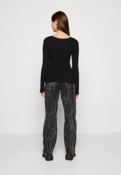 Yaslivia - Trui - Black -Yas 8f1f1fe28b124c1fb55ef0e8240841eb