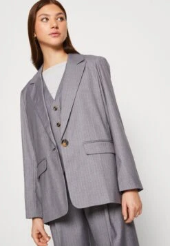 Yaslaura Loose- Blazer - Antracit 11 Yaslaura Loose- Blazer - Antracit -Yas 91405935562c4486a5cb8c9931d0426b