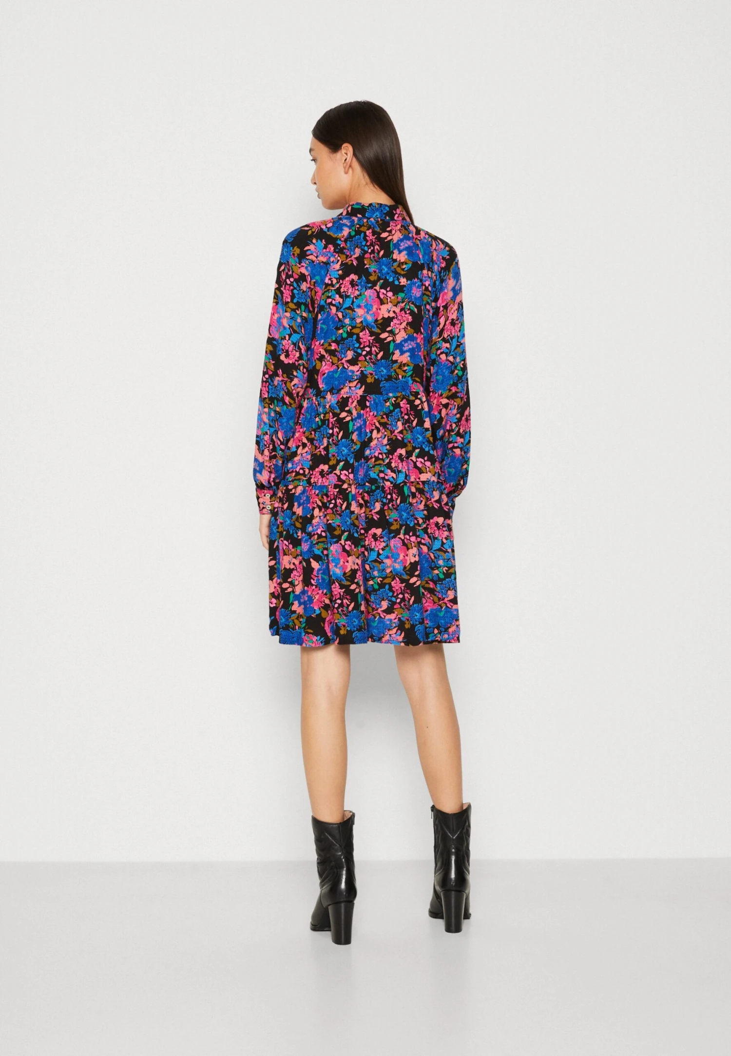 Yashelma Shirt Dress - Blousejurk - Black 5 Yashelma Shirt Dress - Blousejurk - Black - Afbeelding 3