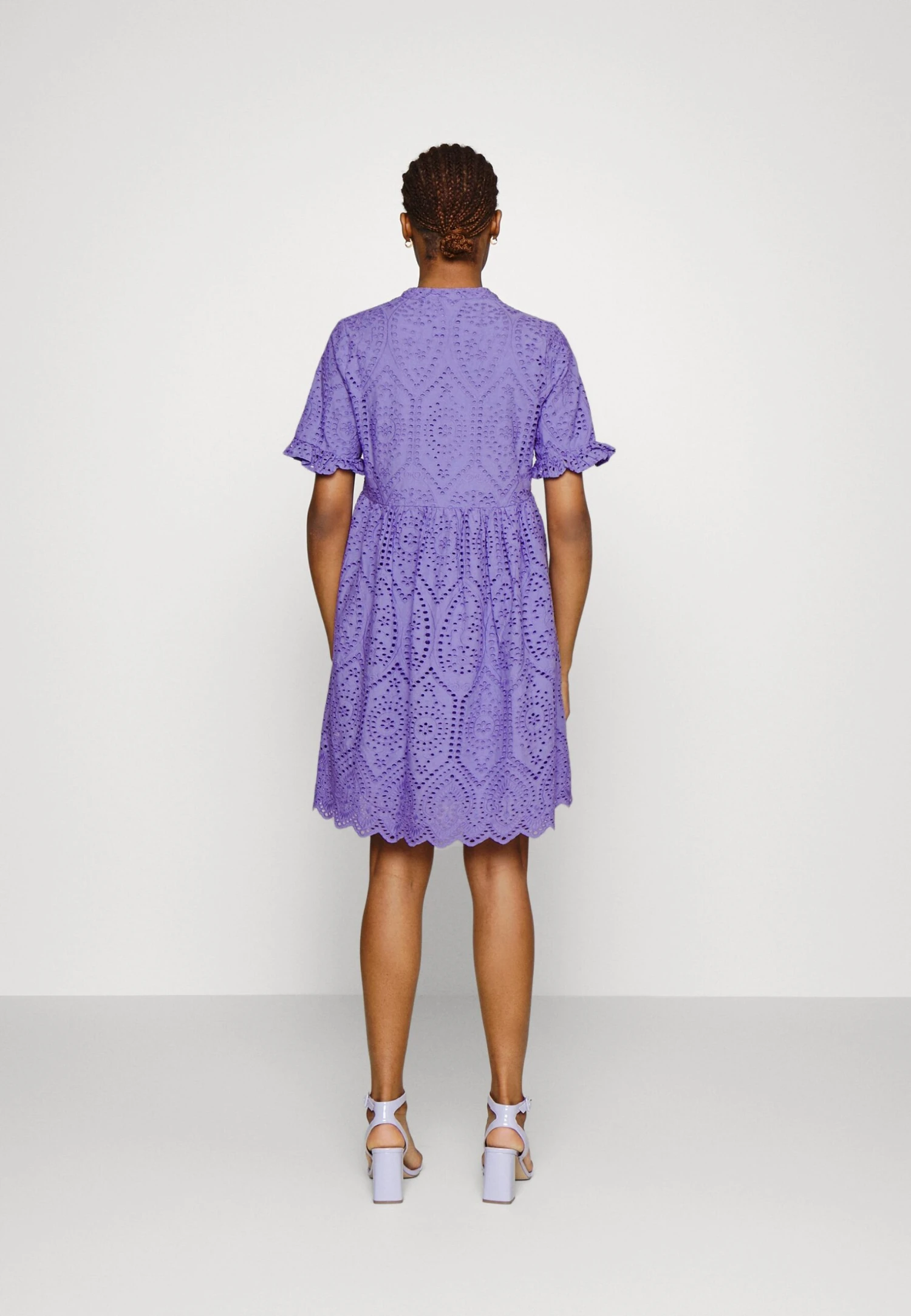Yasholi Short Dress - Jurk - Purple 5 Yasholi Short Dress - Jurk - Purple - Afbeelding 3