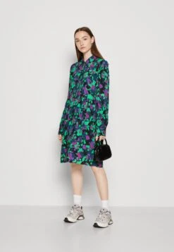 Yaslicco Shirt Dress - Blousejurk - Black/Licco -Yas 962e97a707a54a54b0039ce7d1d9a760