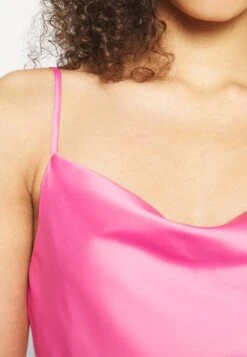 Yasdottea Drapeback Dress - Galajurk - Ibis Rose 15 Yasdottea Drapeback Dress - Galajurk - Ibis Rose -Yas 981fe1be0f6444fa948623e8a3c09bfc