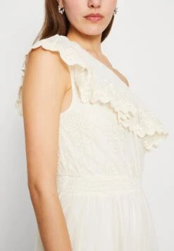 Yasfeeleloise Dress - Galajurk - Gardenia -Yas a3da819db29141be8a78e55216ba0f29