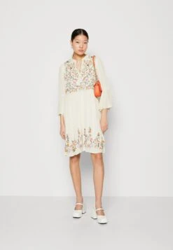 Yaschella 3/4 Tunic Dress - Jurk - Off White 9 Yaschella 3/4 Tunic Dress - Jurk - Off White -Yas a4b994d9fa7541bd8f09292c015ac8d2