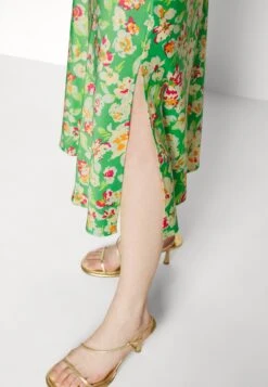 Yasuria Strap Midi Dress - Cocktailjurk - Poison Green -Yas a5dc1db95d874a6db597c51ea3b25495