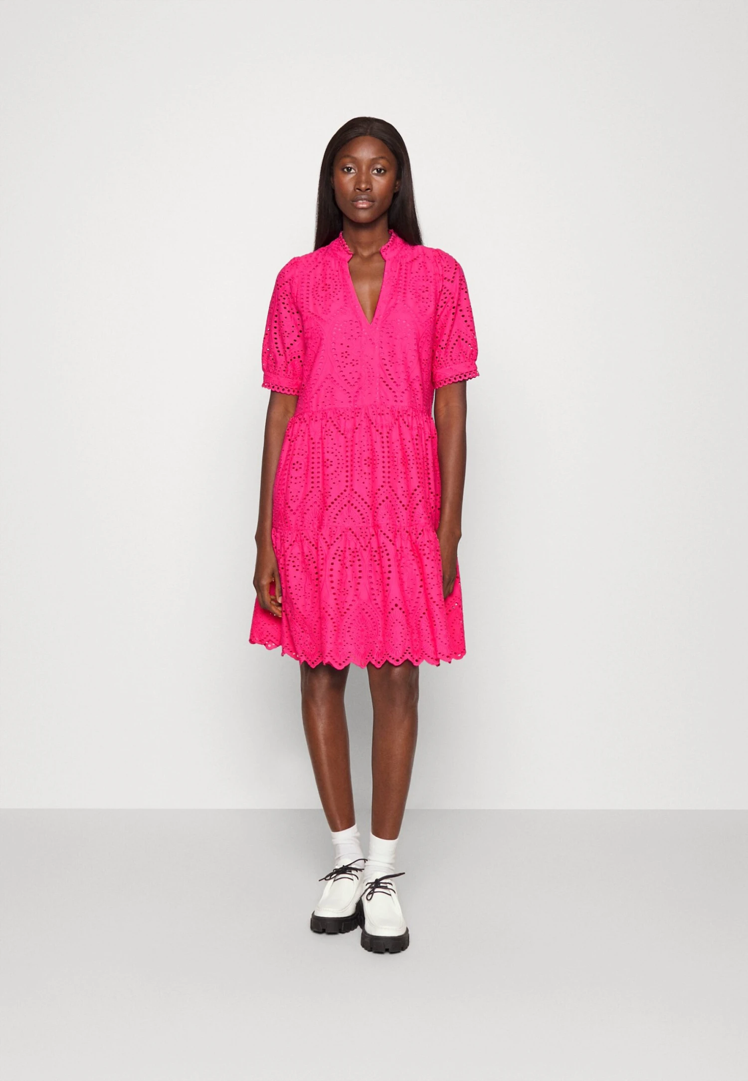 Yasholi Dress - Jurk - Starterbox Fandango Pink 3 Yasholi Dress - Jurk - Starterbox Fandango Pink