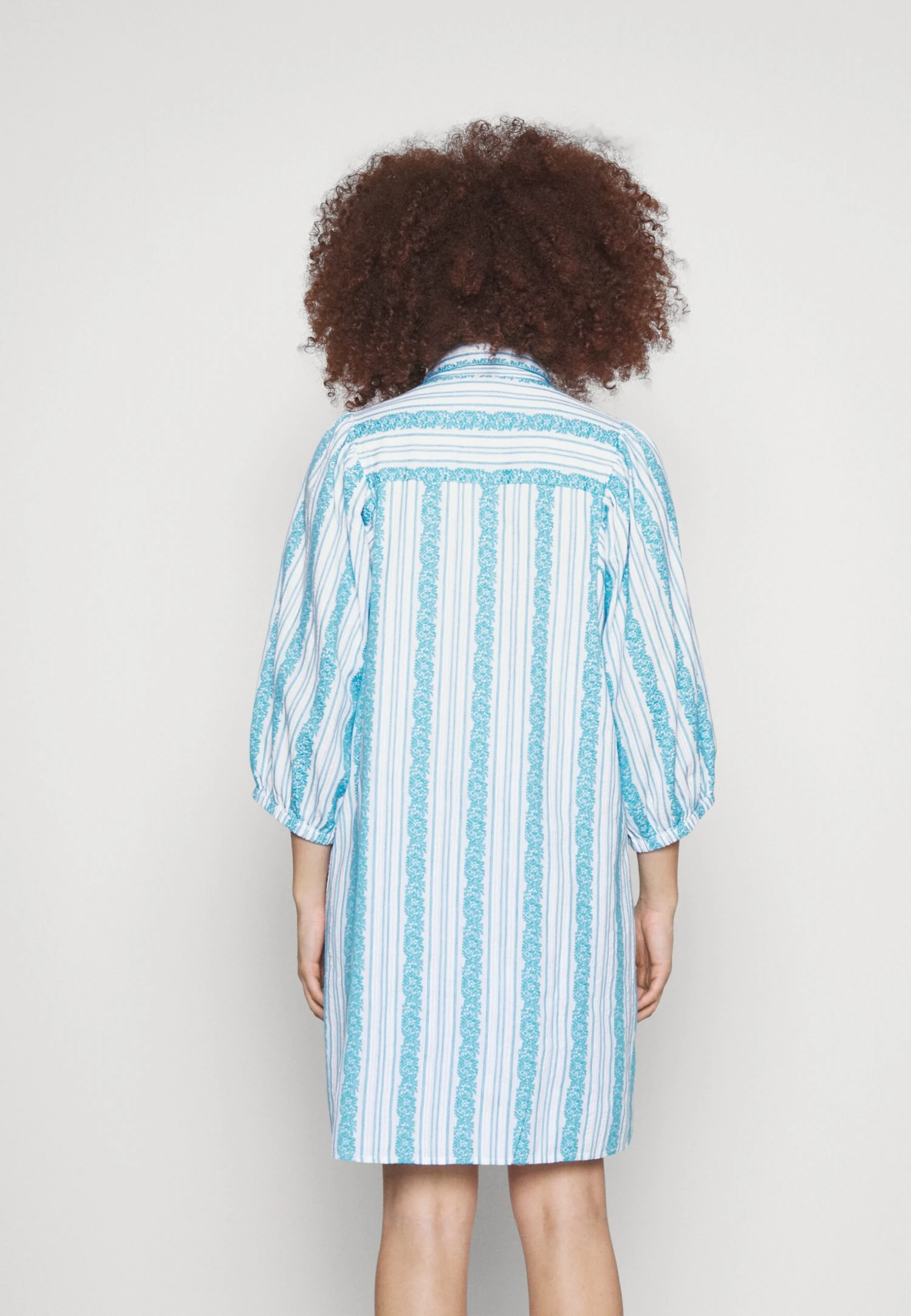 Yasariella Shirt Dress - Blousejurk - Star White 5 Yasariella Shirt Dress - Blousejurk - Star White - Afbeelding 3