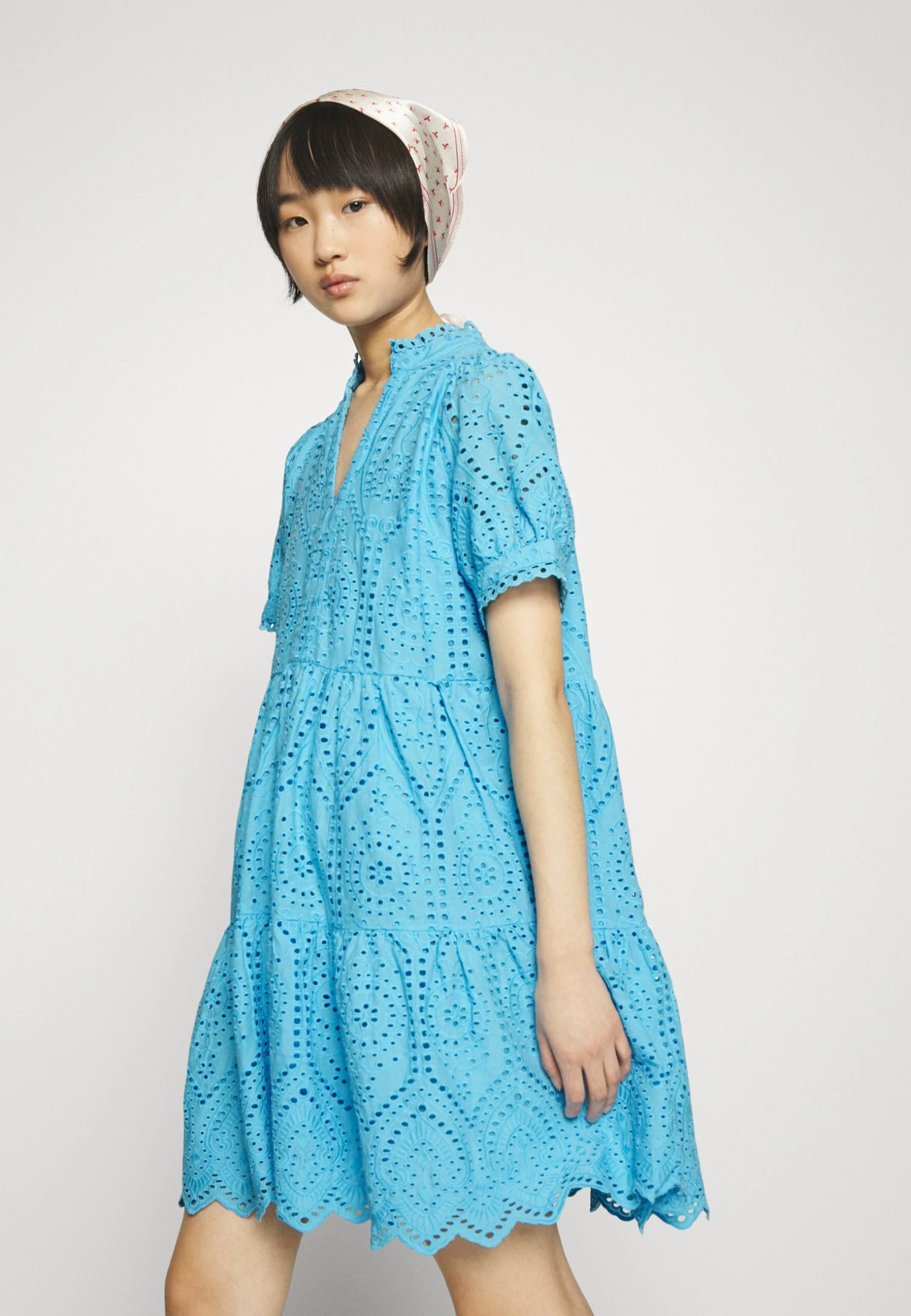 Yasholi Dress - Jurk - Starterbox Ethereal Blue 6 Yasholi Dress - Jurk - Starterbox Ethereal Blue - Afbeelding 4