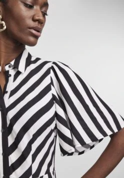 YAS Savanna - Blousejurk - Black -Yas ae2d8c36e8d94ec0a5faaaa87b8feab1