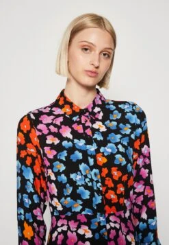 Yassavanna Long Shirt Dress - Maxi-Jurk - Black/Liro 11 Yassavanna Long Shirt Dress - Maxi-Jurk - Black/Liro -Yas afe10f3b27a44412b4575952ce803b4c