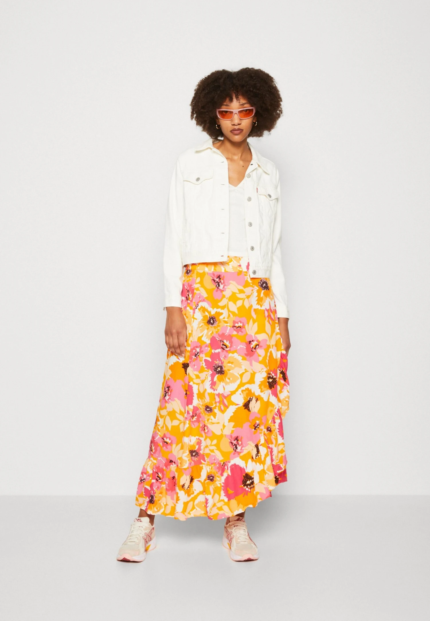 Yassunrise Wrap Skirt - Wikkelrok - Orange 4 Yassunrise Wrap Skirt - Wikkelrok - Orange - Afbeelding 2