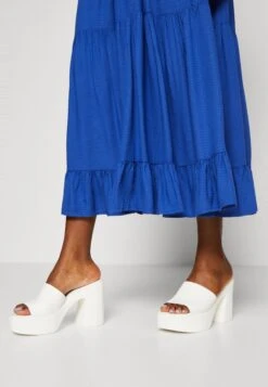 Yastoronto Dress - Jurk - Deep Ultramarine 13 Yastoronto Dress - Jurk - Deep Ultramarine -Yas b4ad5b6a41e846d2a7e2dce3327824a0