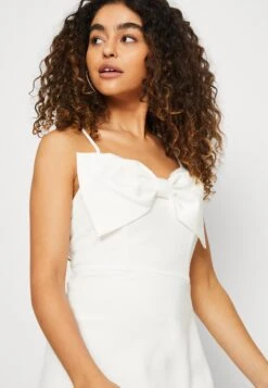 Yasanna Strap Dress Celeb - Cocktailjurk - Star White 11 Yasanna Strap Dress Celeb - Cocktailjurk - Star White -Yas b60838335f9c42a1acc757461d53f1ec