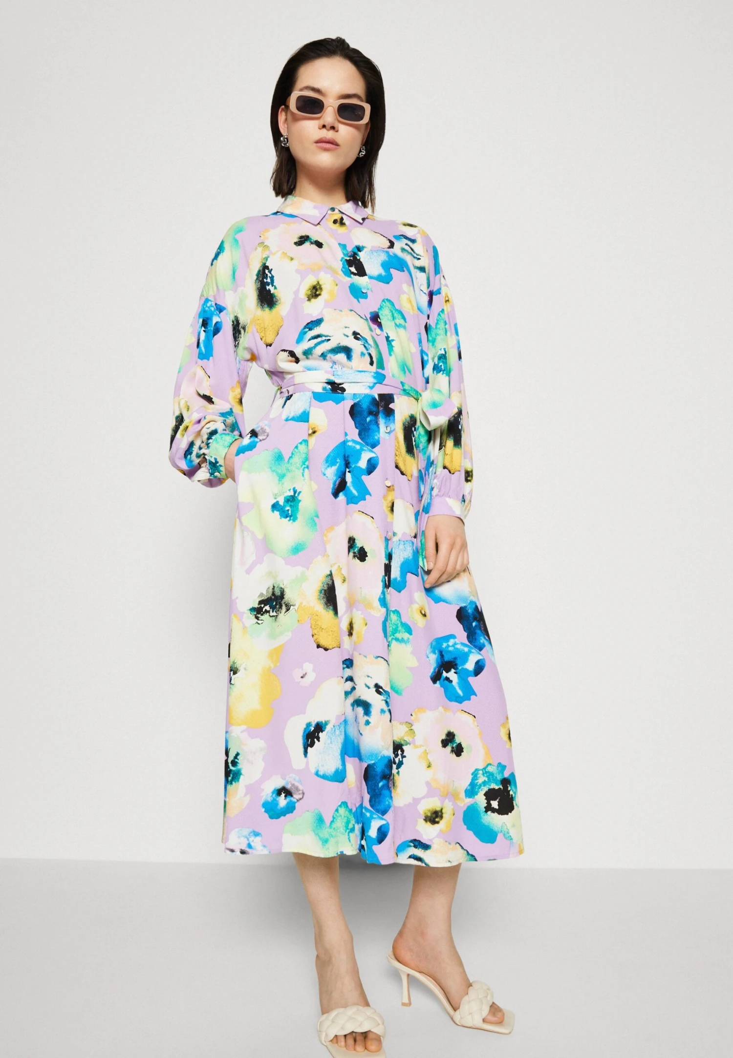 Yasmalou Midi Shirt Dress- Blousejurk - Sheer Lilac/Malou 6 Yasmalou Midi Shirt Dress- Blousejurk - Sheer Lilac/Malou - Afbeelding 4