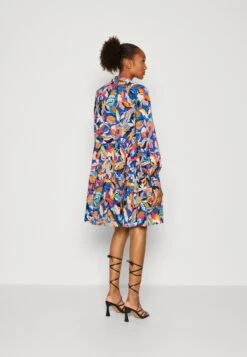 Yaslimuna Dress - Blousejurk - Surf The Web 10 Yaslimuna Dress - Blousejurk - Surf The Web -Yas b82aec4ed00c46a38f0442d45e24a37c