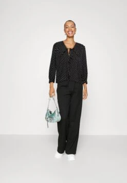 Yas -Yas bc3dc1e1b6c9457db66564e44dabc6b5