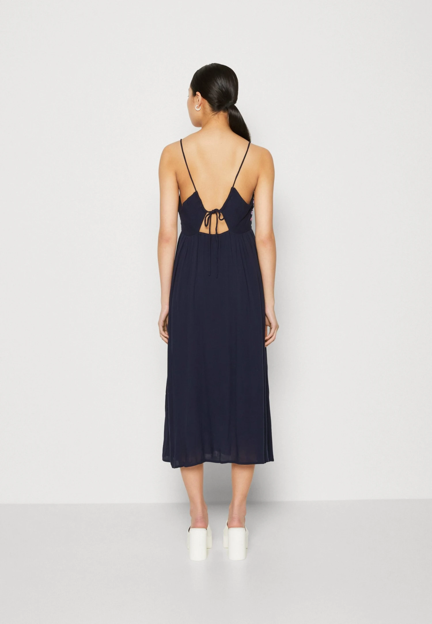 Yasmichella Strap Dress - Jurk - Dark Blue 5 Yasmichella Strap Dress - Jurk - Dark Blue - Afbeelding 3