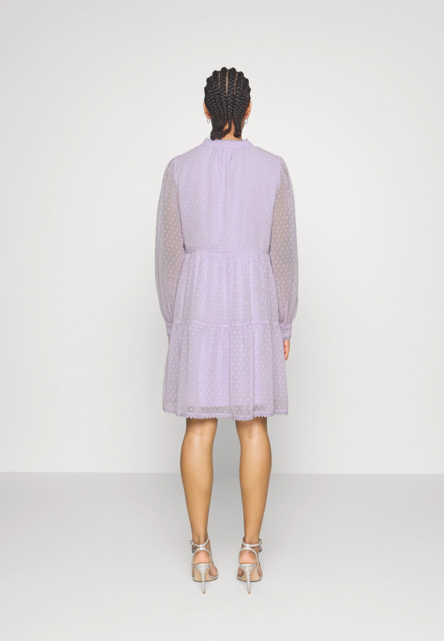 Yaspolli Holli Dress - Jurk - Pastel Levender 5 Yaspolli Holli Dress - Jurk - Pastel Levender - Afbeelding 3