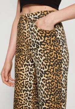 Yasleonora - Relaxed Fit Jeans - Leonora 13 Yasleonora - Relaxed Fit Jeans - Leonora -Yas ca24111346bc45228e131b1f37eea699