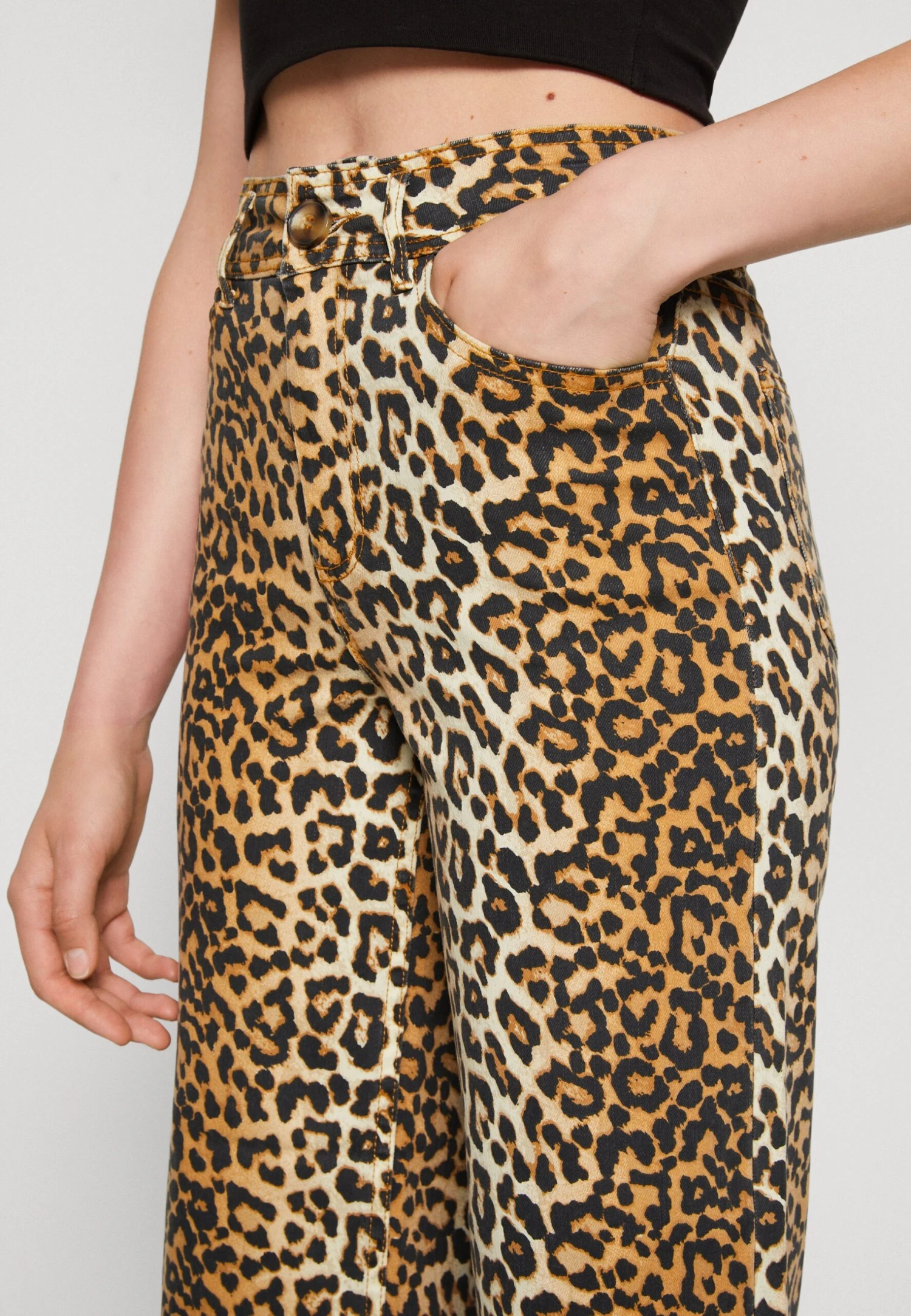 Yasleonora - Relaxed Fit Jeans - Leonora 8 Yasleonora - Relaxed Fit Jeans - Leonora - Afbeelding 6