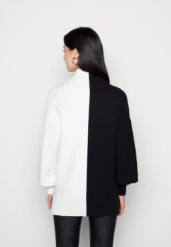 Yasmaya - Trui - Star White/Black -Yas ccab8c43f8c14007bfecc9a405b0f794