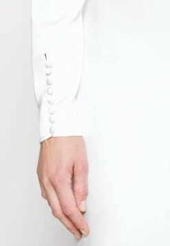 Yasdottea Drapeback Dress - Galajurk - Star White 15 Yasdottea Drapeback Dress - Galajurk - Star White -Yas d12d201f817844b8b4adcd96a4cb6054