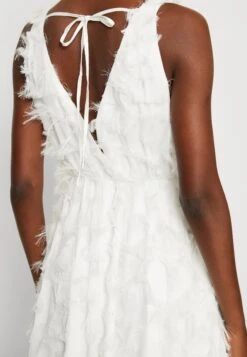 Yaspazy Maxi Dress Celeb - Galajurk - Star White 13 Yaspazy Maxi Dress Celeb - Galajurk - Star White -Yas d1fd502898b1486e98f36a7396182be2