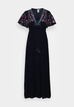 Yaschella Dress- Maxi-Jurk - Sky Captain Embroidery 10 Yaschella Dress- Maxi-Jurk - Sky Captain Embroidery -Yas d2af7d1004af46249072612f163df211