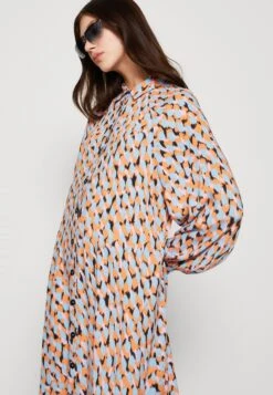 Yasmelipo Midi Shirt Dress - Blousejurk - Air Blue/Melipo 11 Yasmelipo Midi Shirt Dress - Blousejurk - Air Blue/Melipo -Yas d3f7109f60e14347baf45ab4ee211e1f