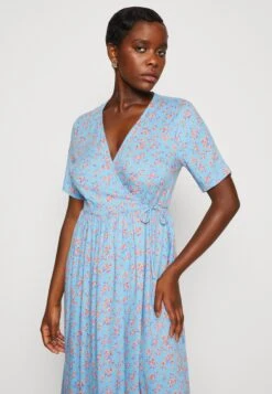 Yasmicca Long Wrap Dress - Jurk - Ethereal Blue -Yas d4ea8bd0e8b746e7b034995774e74336