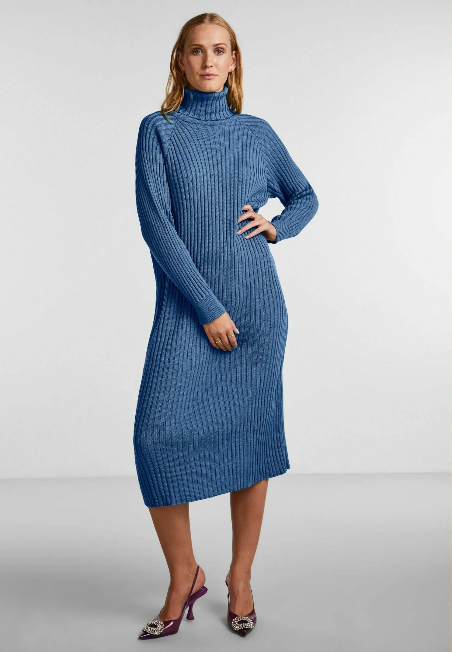 YAS Midi Rollneck S Noos - Gebreide Jurk - Federal Blue 3 YAS Midi Rollneck S Noos - Gebreide Jurk - Federal Blue