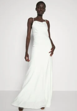 Yasdottea Strapback Train Dress- Galajurk - Star White 11 Yasdottea Strapback Train Dress- Galajurk - Star White -Yas d7604f6f1ebb4770b2a62014a1ef019a