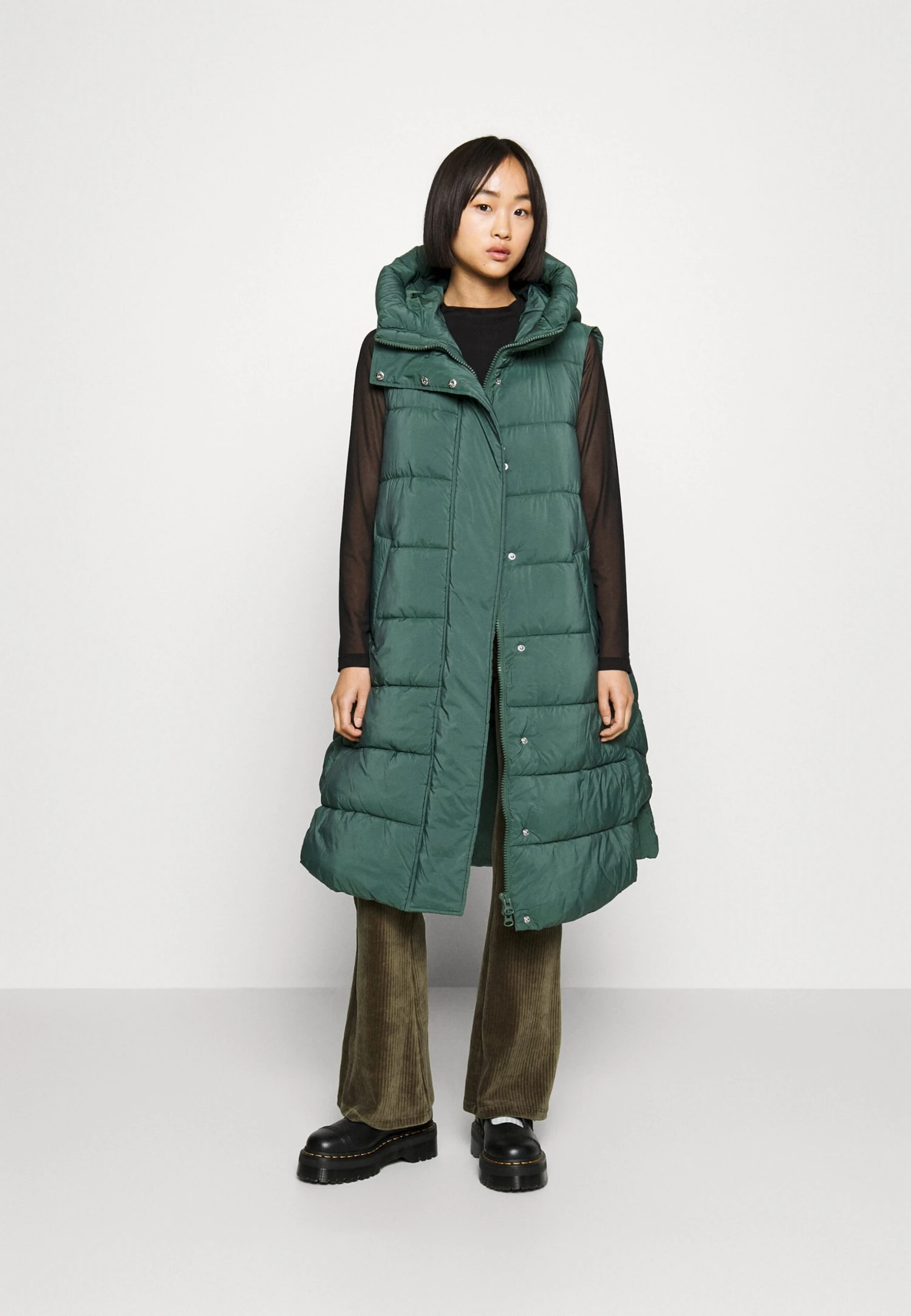 Yasliro Padded Vest - Bodywarmer - Garden Topiary 4 Yasliro Padded Vest - Bodywarmer - Garden Topiary - Afbeelding 2