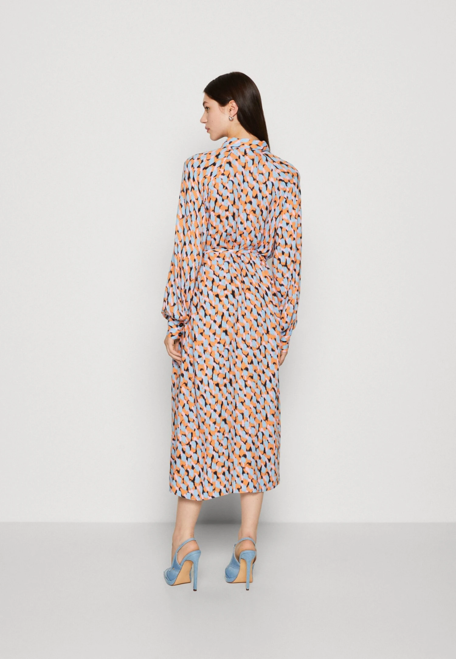 Yasmelipo Midi Shirt Dress - Blousejurk - Air Blue/Melipo 5 Yasmelipo Midi Shirt Dress - Blousejurk - Air Blue/Melipo - Afbeelding 3