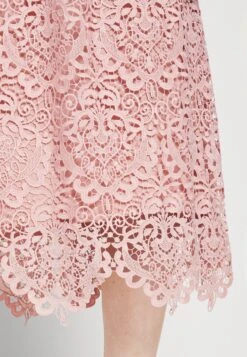 Yasliv Strap Midi Dress- Cocktailjurk - Zephyr -Yas e1666b1aa59e42a18a5027ed470b3a24