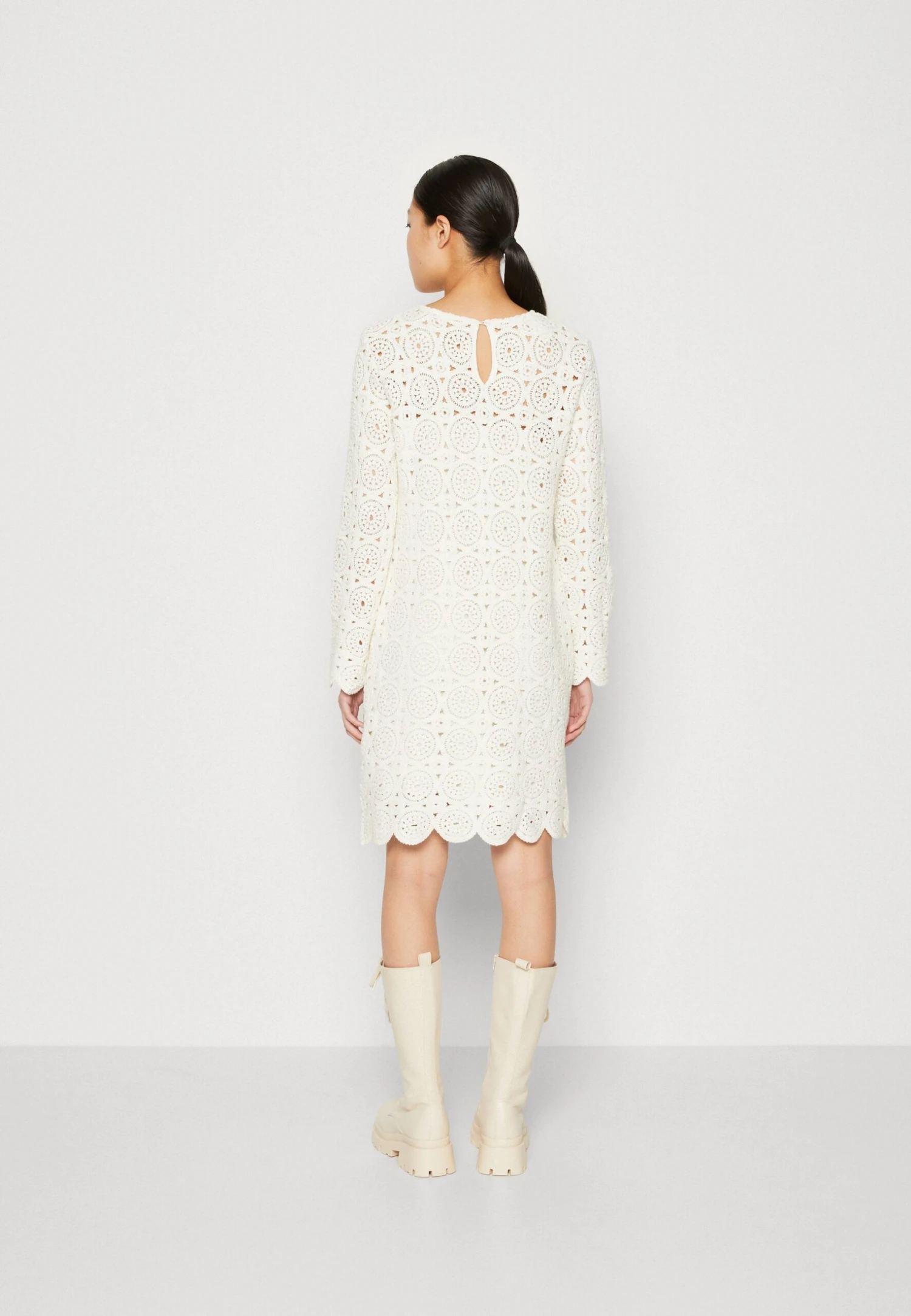 Yaslomia Dress - Jurk - Star White 5 Yaslomia Dress - Jurk - Star White - Afbeelding 3