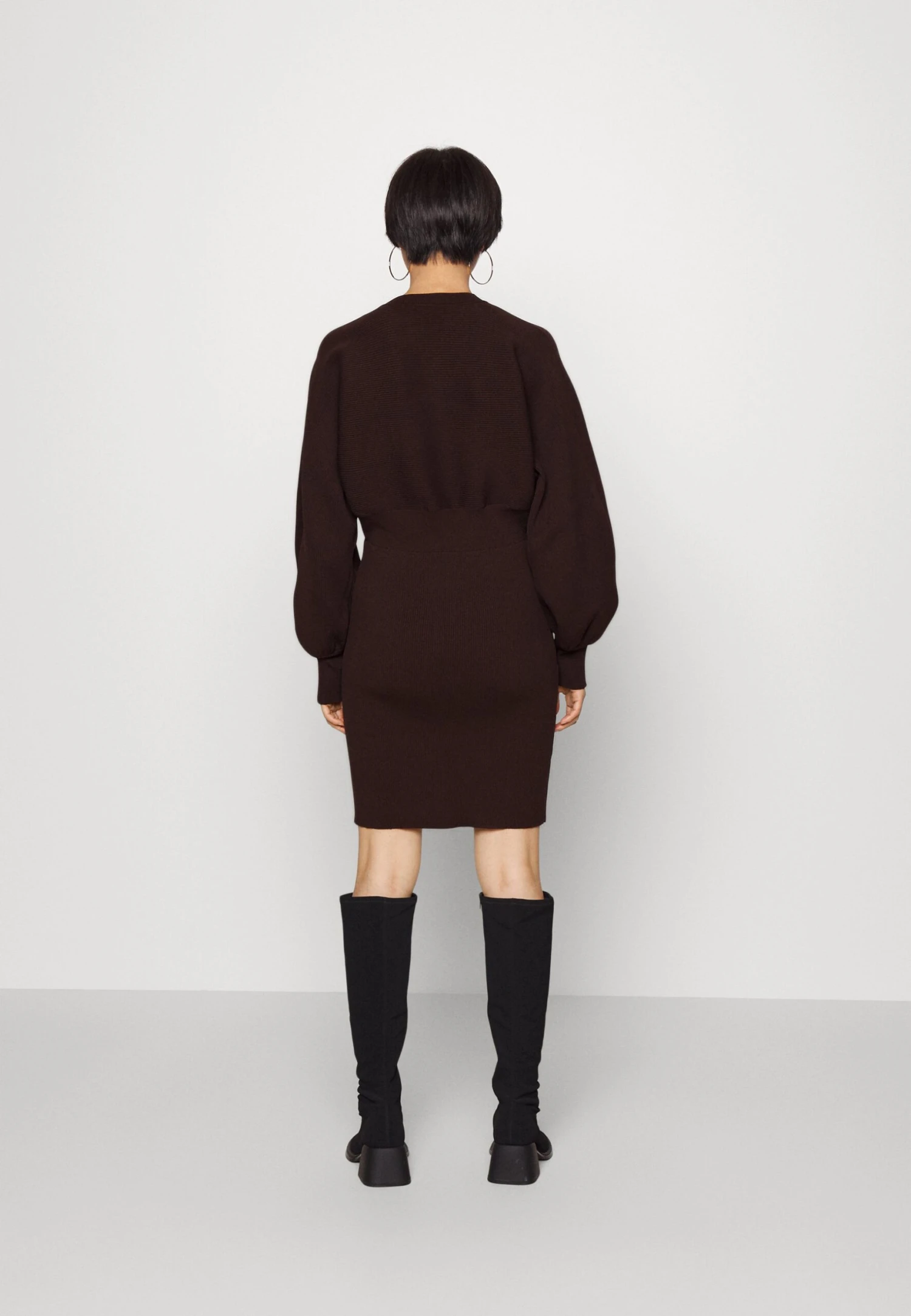 Yashally Knit Dress - Gebreide Jurk - Brown 5 Yashally Knit Dress - Gebreide Jurk - Brown - Afbeelding 3
