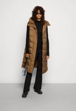 Yaslira Padded Vest - Bodywarmer - Teak 9 Yaslira Padded Vest - Bodywarmer - Teak -Yas e9845fe5a1274503aa13c4834d09ab43