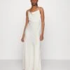 Yasdottea Strap Maxi Train Dress - Galajurk - Gardenia 1 Yasdottea Strap Maxi Train Dress - Galajurk - Gardenia -Yas eadd68969e1f44799533b34cf4f7e94c