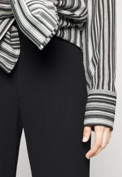 Yasalisa Pant- Broek - Starterbox Black -Yas ed05b619884444bca691258dfb567bb2